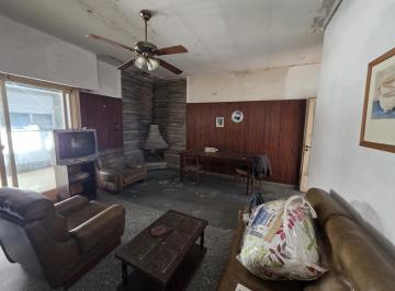 Casa · 301m² · 5 Ambientes · 3 Cocheras · Venta Casa / Terreno - Mataderos - Caba