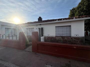 Casa de 3 ambientes, Córdoba · Alq. Casa 2 Dor. B° Patricios, Mejor Zona, No Perder