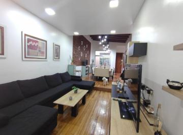 Casa de 4 ambientes, Quilmes · Casa en Venta 4 Ambientes con Cochera Para 2 Autos Apto Credito