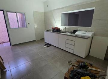 Casa · 186m² · 3 Dormitorios · 1 Cochera · Casa en Alquiler - Godoy Cruz