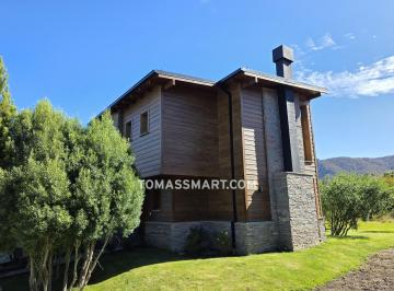 Casa · 200m² · 4 Ambientes · 1 Cochera · Casa m² - Arelauquen Golf