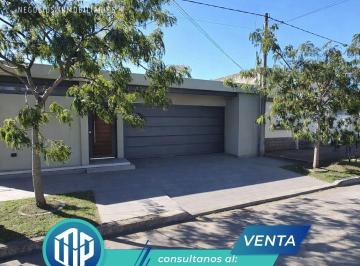 Casa de 4 ambientes, Bolívar · Importante Propiedad en Bolivar