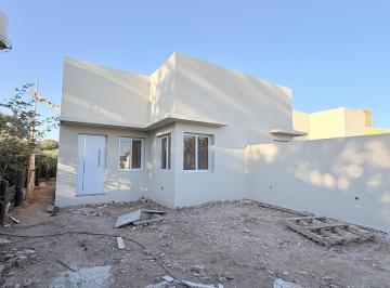 Casa · 75m² · 3 Ambientes · 1 Cochera · Casa a Estrenar Colón Entre Ríos