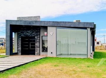 Casa · 68m² · 3 Ambientes · Venta Casa 3 Ambientes - Barrio Cerrado Finca Don Eugenio II General Rodriguez