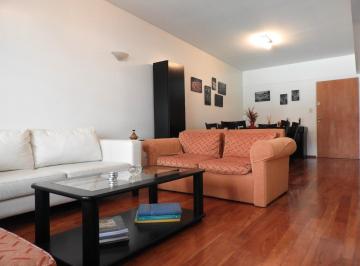 Departamento · 110m² · 3 Ambientes · Alquiler Temporario de 3 Ambientes en Edificio Moderno con Pileta!