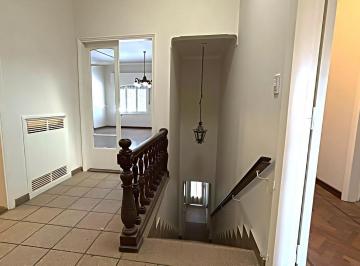Casa · 152m² · 5 Ambientes · Casa en Planta Alta - Arroyito