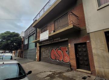 Local comercial · 300m² · 5 Ambientes · Edificio - Lote Propio - Local - Apto Todo Rubro - Lote 8.70 X 27 Primer Piso - 414 m²