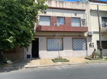 Departamento · 56m² · 2 Ambientes · Dpto Al Frente Excelente Ubicacion