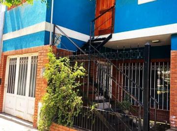 Casa · 181m² · 8 Ambientes · 2 Cocheras · Casa en Venta en Block Tolosa La Plata
