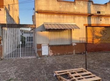 Casa · 130m² · 3 Ambientes · 1 Cochera · Casa 3 Amb. Lote Propio