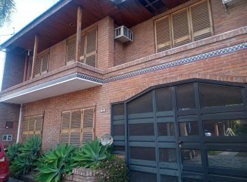 Casa · 166m² · 4 Ambientes · 3 Cocheras · PH 4 Amb. San Justo Al Fte