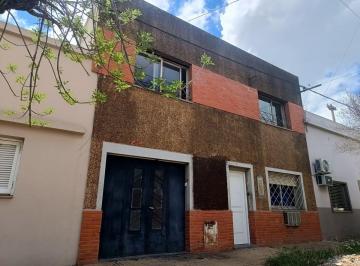 Casa · 221m² · 5 Ambientes · 1 Cochera · Casa 2 Plantas Barrio Sargento Cabral