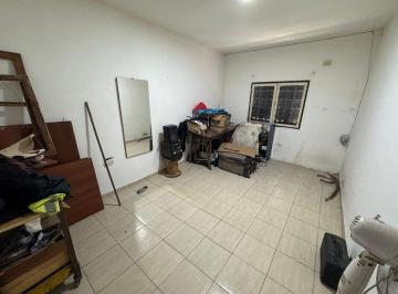 Casa · 152m² · 4 Ambientes · 1 Cochera · Se Vende Casa en Ayacucho Al 3900 Santa Fe Capital