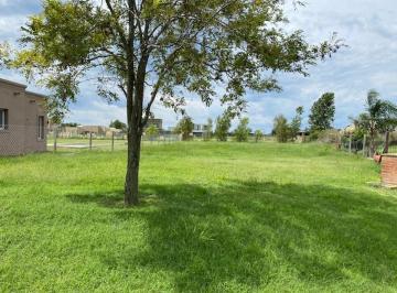 Terreno · 842m² · Venta Lote San Sebastian Area 11 Pilar 842 m²