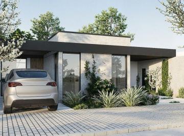 Casa · 75m² · 4 Ambientes · 1 Cochera · Venta de Casa Barrio Privado Pinar 5 Maipu