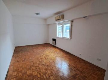 Departamento · 47m² · 2 Ambientes · 1 Cochera · Venta Dos Ambientes Cochera Luminoso Olivos
