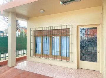 Casa · 200m² · 4 Ambientes · 1 Cochera · Casa 4 Ambientes en Venta Merlo Parque y Quincho