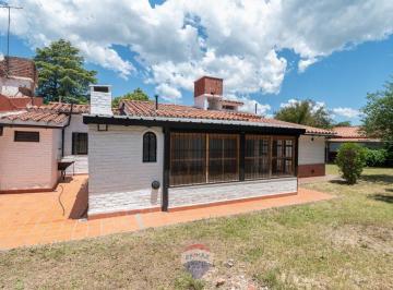 Casa · 148m² · 4 Ambientes · 1 Cochera · Se Vende Casa 2 Dorm C/ Gas Sta Rosa de Calamchita