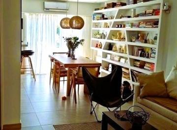 Departamento · 61m² · 3 Ambientes · 1 Cochera · Vta Depto 3 Amb - San Martin - Balcón - Cochera