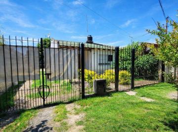 Casa · 58m² · 2 Ambientes · 1 Cochera · Casa en Venta en Monte Grande Lote Propio 257 m²