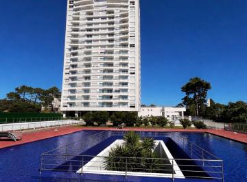 Departamento · 77m² · 3 Ambientes · 1 Cochera · Venta Apto 2 Dorm. en Suite + Garaje, vistas
