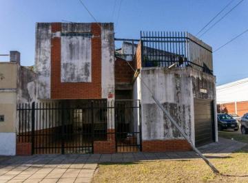 Casa · 197m² · 7 Ambientes · 2 Cocheras · Venta Casa 7 Ambientes 2 Cocheras Villa Maipú