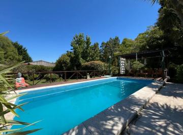 Casa · 120m² · 3 Ambientes · 1 Cochera · Casa en Colinas Verdes con Pileta y 2 Lotes