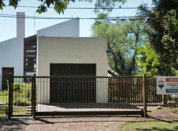 Casa · 228m² · 4 Ambientes · 2 Cocheras · Venta Casa Rep Chile Lowe Pileta Parrilla Mercedes