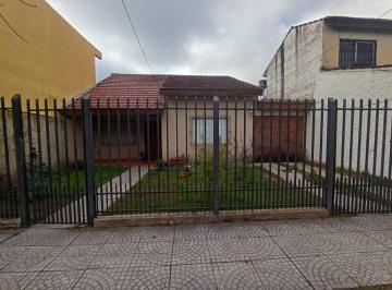 Casa · 190m² · 3 Ambientes · 1 Cochera · Casa en Venta. apto Credito