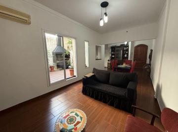 PH · 88m² · 4 Ambientes · PH en Venta La Plata 3 Dorm. y Patio