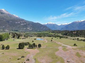 Campo · 14ha · 13,86 Has - Lodge, Viñedo - Patagonia Trevelin
