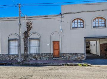 Casa · 116m² · 7 Ambientes · 1 Cochera · Alquiler Buena Casa 3 Dorm. Centro Paysandu