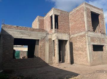 Casa · 119m² · 5 Ambientes · 1 Cochera · Venta Casa en Obra Barrio Vista Oliva Maipú
