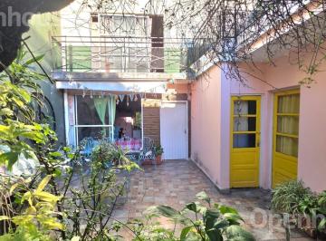 Casa · 154m² · 6 Ambientes · 1 Cochera · Venta Casa 6 Ambientes con Cochera y Patio