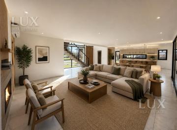 Casa · 890m² · 6 Ambientes · 3 Cocheras · Casa con Vista Al Lago en El Naudir Escobar