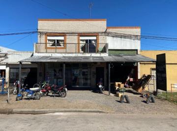 Local comercial , Saladillo · Oportunidad Comercial y Residencial - 2 Locales y 2 Departamentos en Saladillo