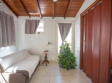 Casa · 210m² · 5 Ambientes · 3 Cocheras · Venta Velez Sarfield/ Floresta Casa 5 Amb - Pileta - Quincho - Garage