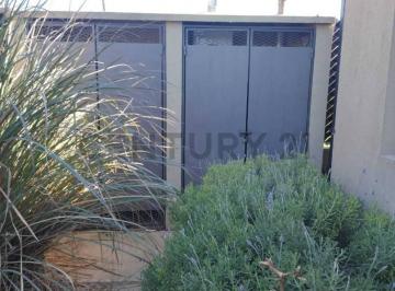 Oficina comercial · 100m² · 3 Ambientes · Excelente Casa en Arturo Segui