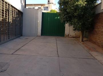 Garage , Godoy Cruz · Lizana Propiedades Alquila Unidad de Cochera Calle Arizu
