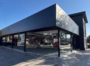 Local comercial de 12 ambientes, Córdoba · Excelente Local Comercial Sobre Bv Los Granaderos