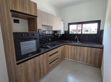 Casa · 100m² · 3 Ambientes · 1 Cochera · Casa en Docta Av - Mza 96 Lt 8