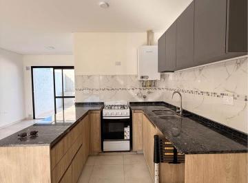 PH · 70m² · 3 Ambientes · 1 Cochera · Duplex en Quebradas de Manantiales
