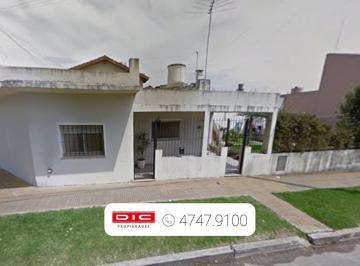 Casa · 138m² · 3 Ambientes · Casa 2 Dorm. Venta - San Isidro