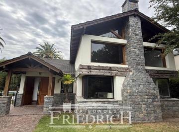 Casa · 240m² · 4 Ambientes · 4 Cocheras · Casa en Venta - Country Banco Provincia