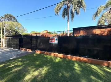 Casa · 322m² · 6 Ambientes · 2 Cocheras · Casa en Barrio Villa Los Álamos