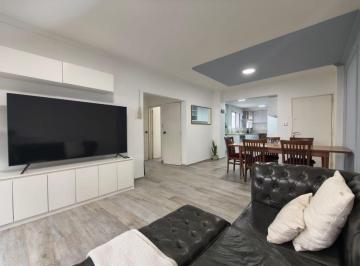 Departamento · 70m² · 3 Ambientes · Alquiler 3 Amb Amoblado con Patio y Balcon Almagro