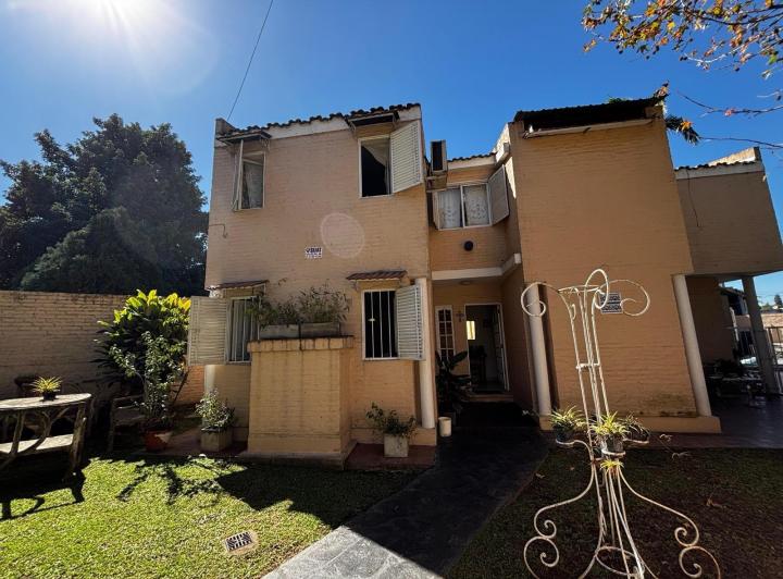 Casa · 183m² · 9 Ambientes