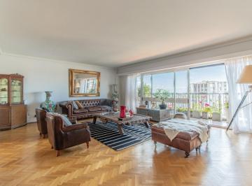 Departamento · 240m² · 5 Ambientes · 2 Cocheras · Venta - Belgrano - Cinco Ambientes Mas Dependencia - Dos Cocheras - Vistas Increibles!