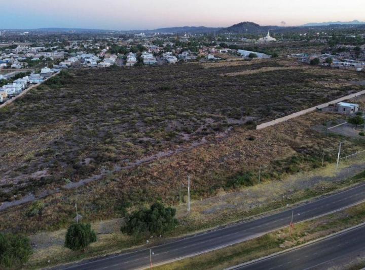 Terreno · 120000m²