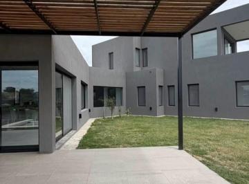 Casa · 264m² · 4 Ambientes · 1 Cochera · Casa en Venta en San Sebastian, Escobar, G. B. a. Zona Norte Area 1 - a La Laguna - Dormitorio Planta